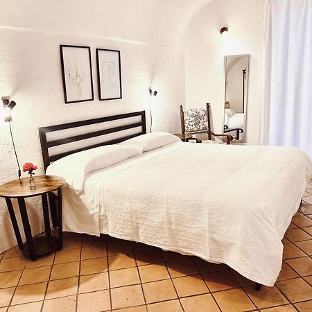 Stecado Caste - Dimora Storica Nel Cuore Del Paese Dolceacqua Dış mekan fotoğraf