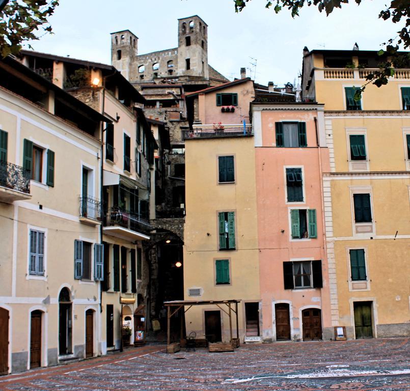 Stecado Caste - Dimora Storica Nel Cuore Del Paese Dolceacqua Dış mekan fotoğraf