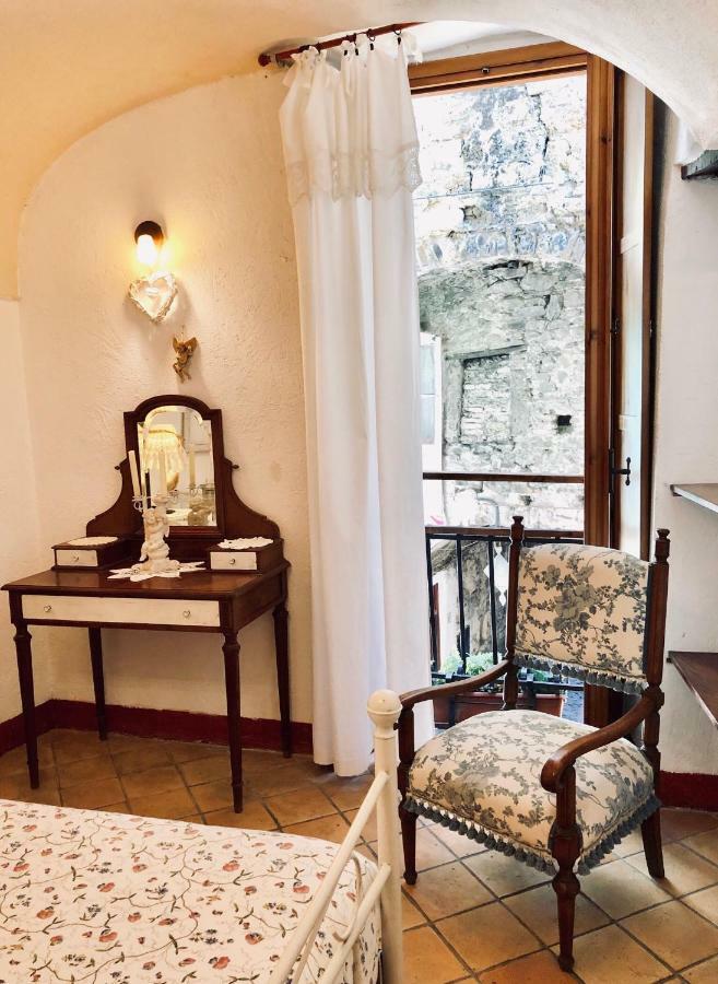 Stecado Caste - Dimora Storica Nel Cuore Del Paese Dolceacqua Dış mekan fotoğraf